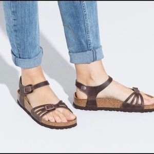 Birkenstock Bali  Oiled Leather Sandals 9 9.5